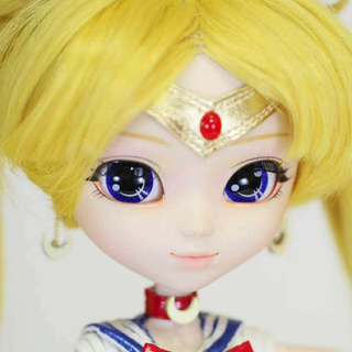 Illustration for article titled That's One Giant Sailor Moon Head